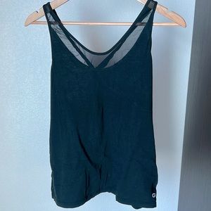 Black twist back tank medium